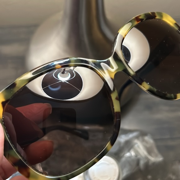 Sunglasses - Picture 9 of 9